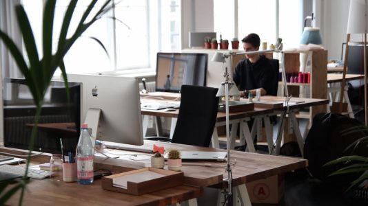 ambiente di lavoro pulito ditta pulizie Roma